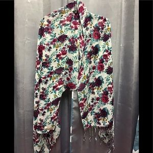 Pashmire scarf NWT